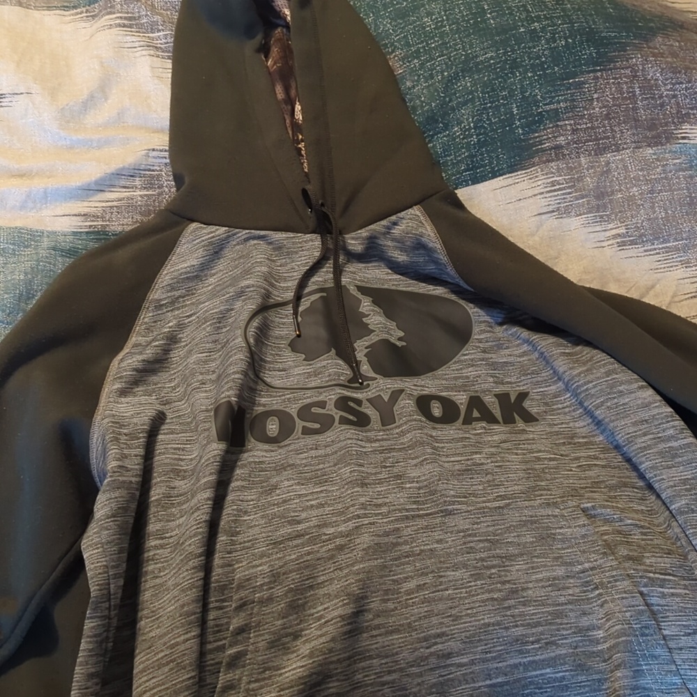 Mossy oak hoodie